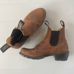 Blundstone heeled boots
